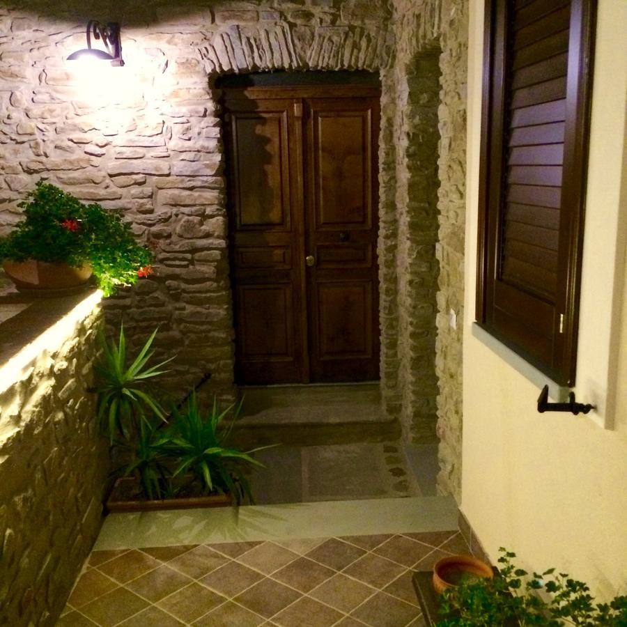Pozzo Medievale Prignano Cilento Exterior foto